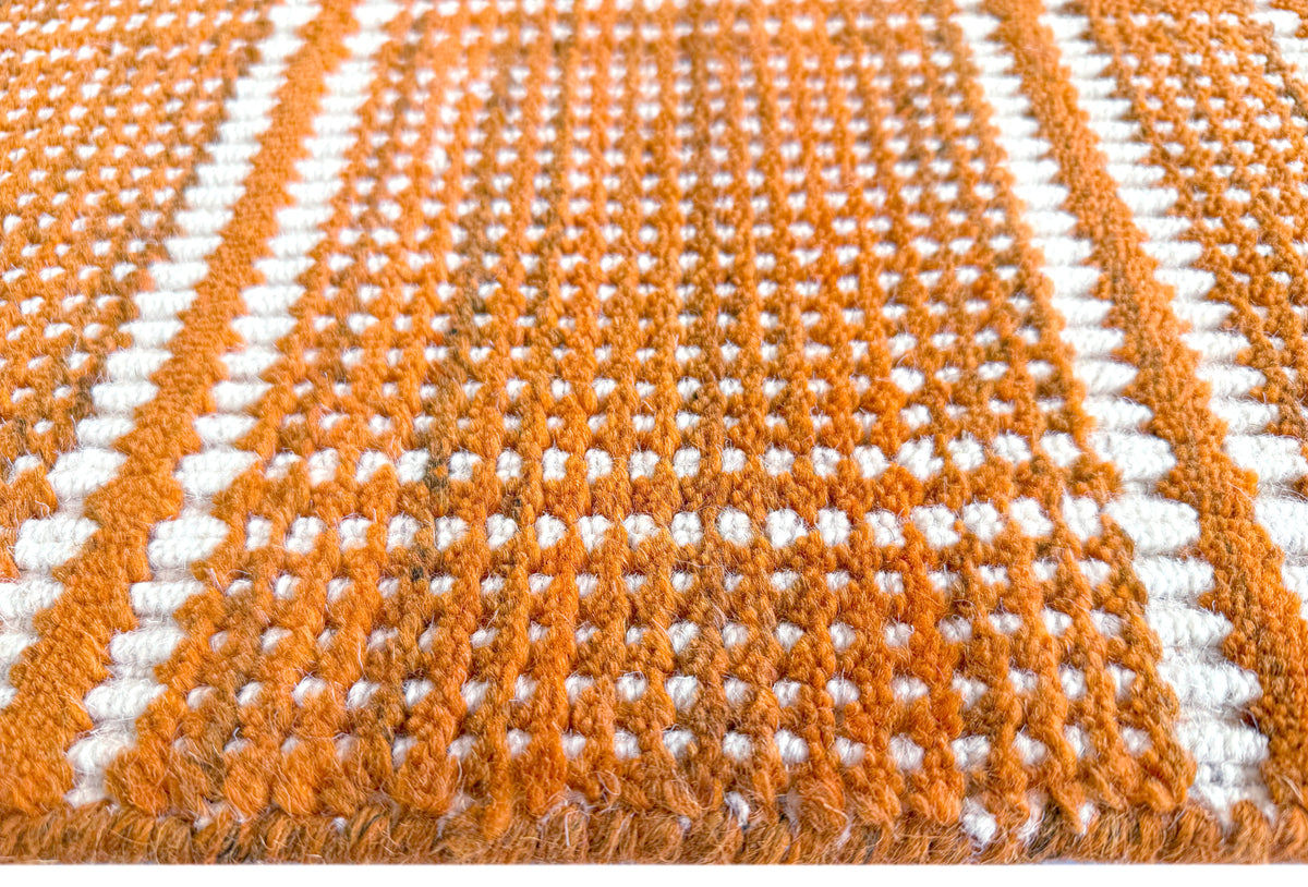 Linea Dark Rust – Area Rug Co.